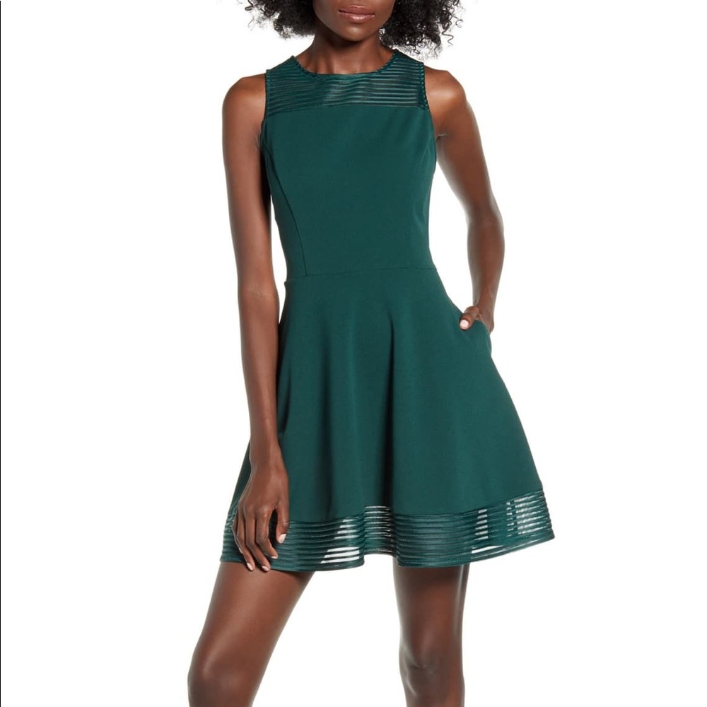 Speechless Striped Illusion Scuba Crepe dress